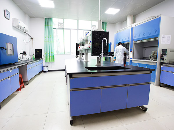 南(nán)京理工(gōng)大(dà)學湯山科研實驗無負壓變頻(pín)供水機組項目