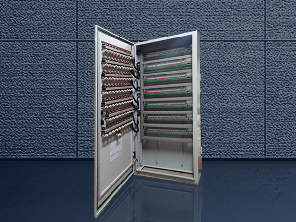 一(yī)控七十消防信号控制櫃 一(yī)控七十消防信号控制櫃