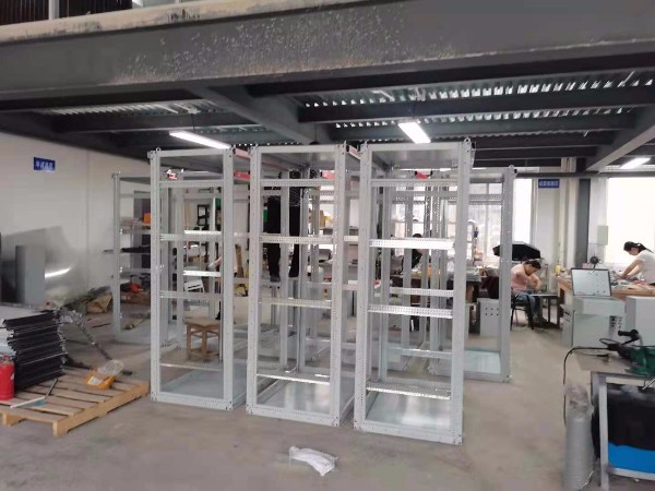 GGD配電(diàn)櫃櫃體(tǐ)